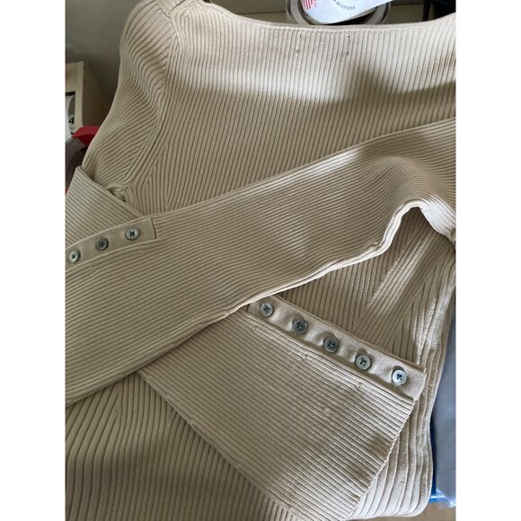 Banana Republic NWOT Sweater Boat Neck Oyster Beige Buttons Detail Large - Picture 3 of 8